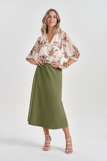 Blusa manga 3/4 em tule