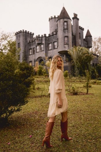 Vestido Curto Jardim Boho em Chiffon